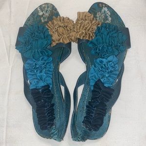 Irregular choice slip on